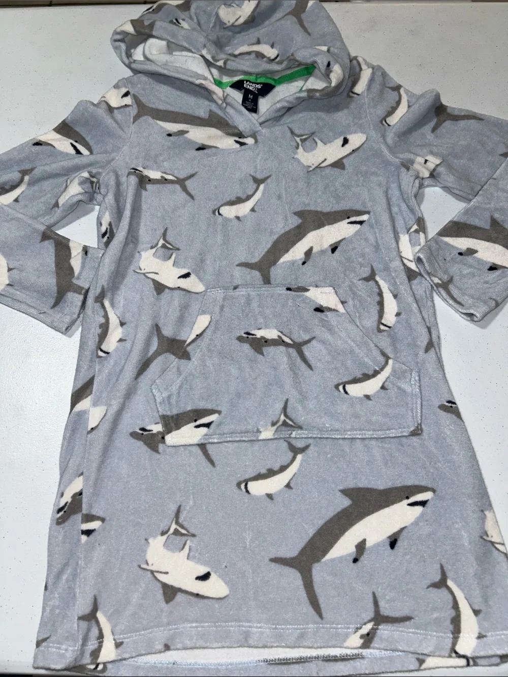 Land’s End Boy’s Long Sleeve Towel Swimsuit Cover Up Sharks Size M (8)